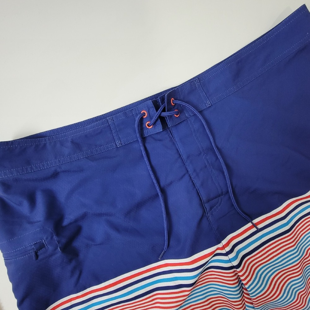 Vineyard Vines Chappy Whale Board Shorts Swim Trunks Mens Size 42 - Picture 2 of 7